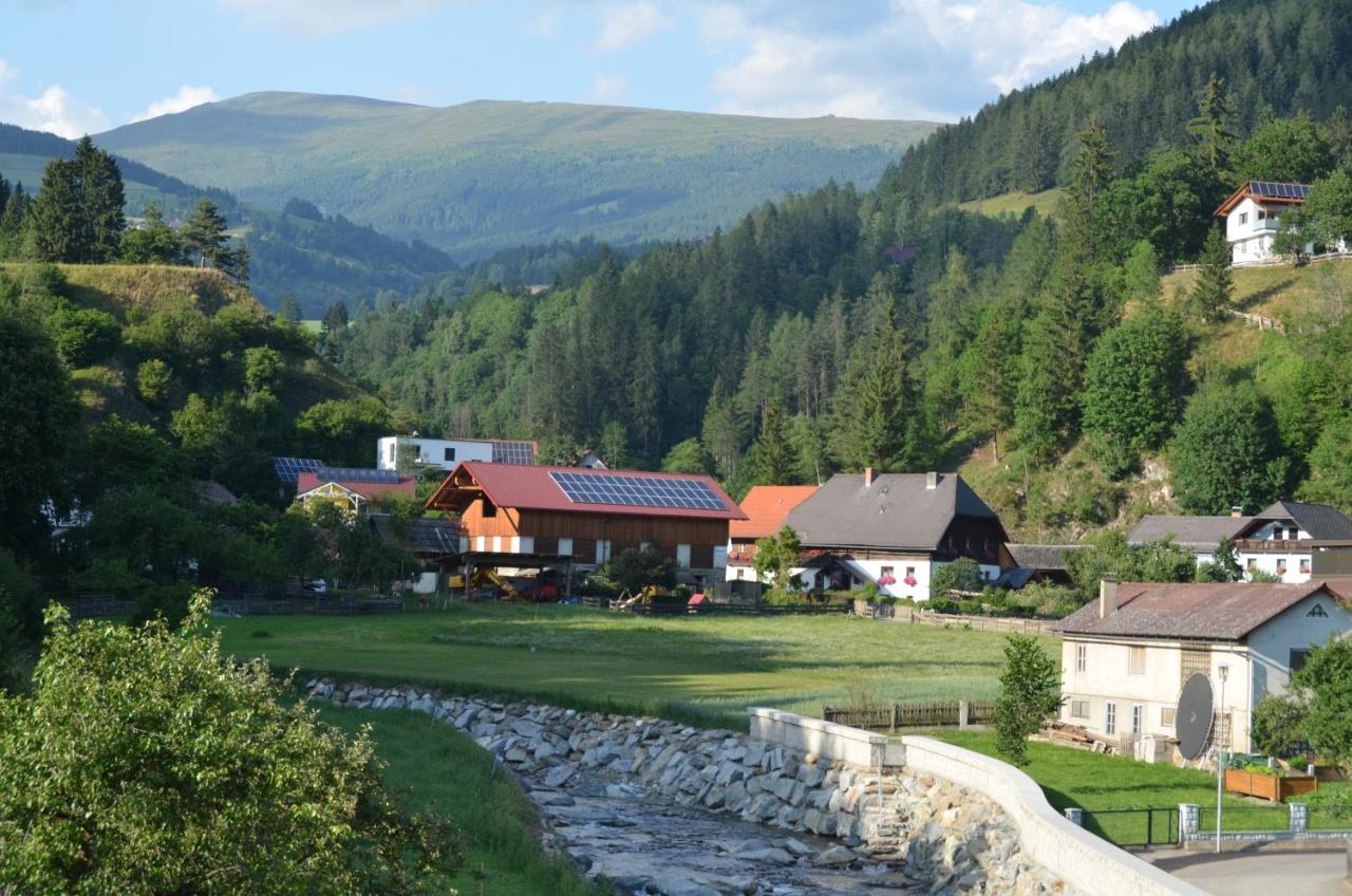 Gasthof Oberer Braeuer Oberwoelz Stadt Luaran gambar